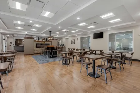 Best Western Plus Rumford Falls Отели в г. Андовер