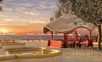 The Standard, Pattaya Na Jomtien