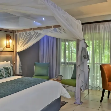 Cresta Mowana Safari Resort & Spa