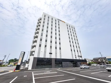 Super Hotel Shiga Nagahama Tennen Onsen Отели в г. Нагахама