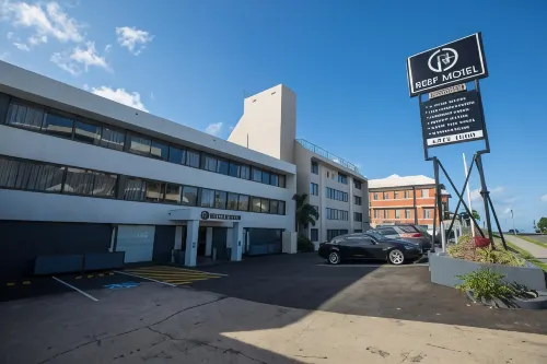 Gladstone Reef Hotel Motel