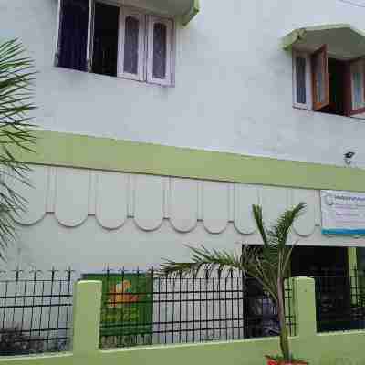 Swaroop Ashray Homestay Hotel Exterior