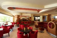 Blue Horizon Hotel - พร้อมอาหารเช้า