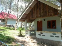Jungle Hill Beach Bungalow