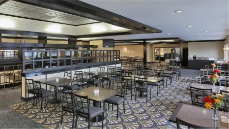 Best Western Plus Rockville Hotel  Suites Отели в г. Травила