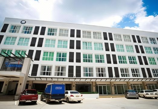 로이엣 시내 편의시설 인근 호텔