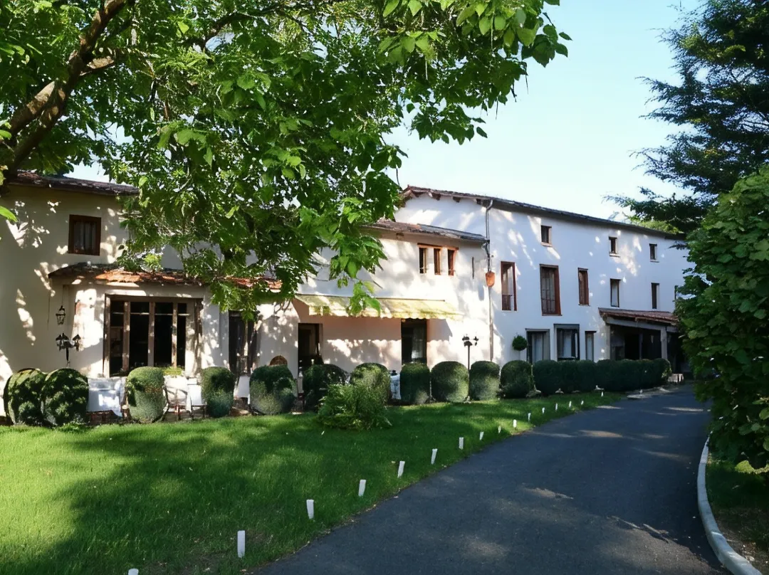 Le Parc De Geoffroy Logis Hôtel - Thiers