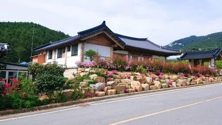 Wando Woori Hanok Pension
