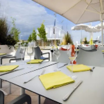 宜必思尚品內登斯維特姆公園酒店 聖朱利安昂日內瓦酒店