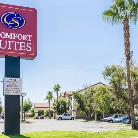 Comfort Suites Bakersfield