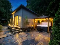 Aberdunant Hall - 4-Star