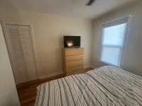 Charming 2-bedroom house with AC, WiFi in serene East Hope. Hotels in Bonner County