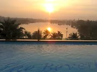 The Beverly Hills Hotel - Rooftop Pools