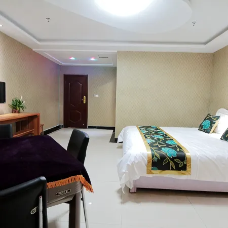 Yanjin Plain Lake Hotel
