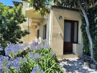 Sea view, trekking, detached house with private garden