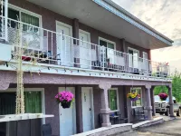 Athabasca Hillside Motel Hotels in Athabasca
