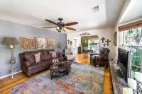 Walk to Tasting Rooms ~ Prime Location + Firepit