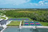 Live the FL Country Club Life - UNLIMITED GOLF - 3min drive to ATL BRAVES - 3-Star