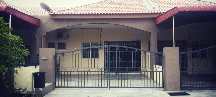 Fahaz Lumut Homestay Hotels in Lumut
