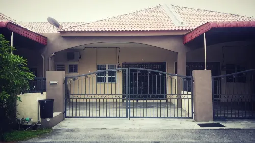 Fahaz Lumut Homestay - 3-Star