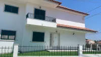 7min to the beach & 23min to Lisbon city, offering convenience & coastal charm