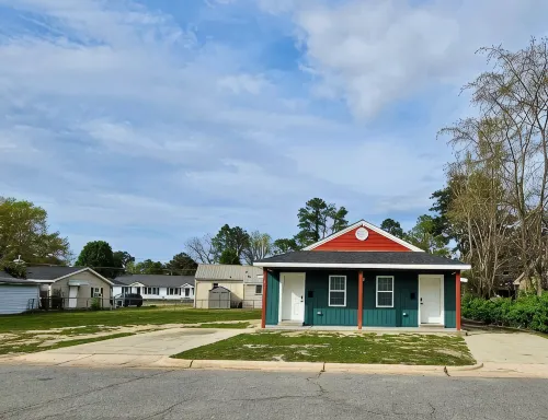 Charming 1-bedroom apartment in Lumberton with AC, WiFi