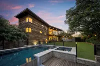 Austin Downtown Pool, Hot Tub & Guest House - สระว่ายน้ำส่วนตัว