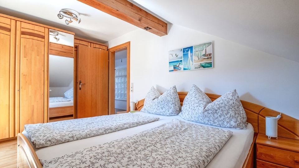 Centrally but quietly located apartment Sisipark with 2 balconies