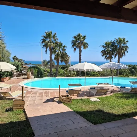 2 bedroom villa in sicily