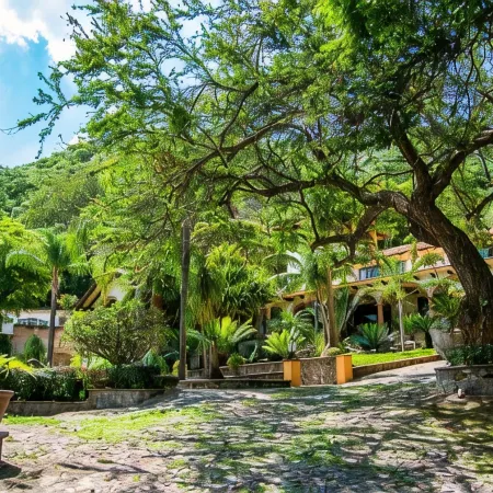 ANANA Rancho San Rafael | Master BD & Lake views