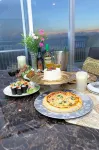 Wisteria Condominium Resort - Frühstück