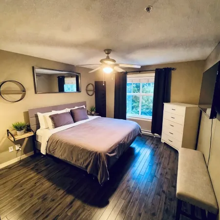 Executive central Nanaimo townhouse close to all amenities