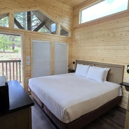 Tiny Home King Room #13C