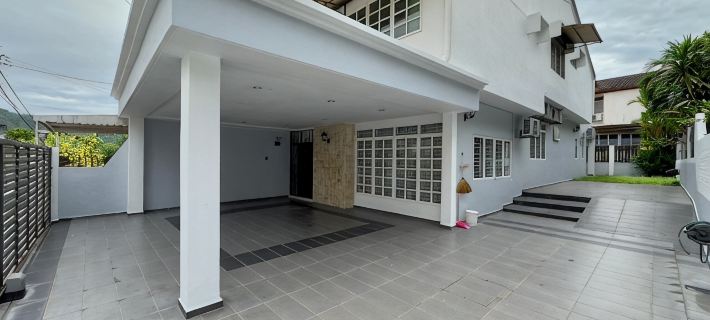 Landed House Gelugor 5BR 3B-20pax by 3C Ξενοδοχεία στην πόλη Gelugor