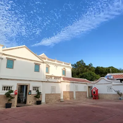 Ba Ba Jin Ou (Wang Jin Cheng) Western-Style House B&B Hotels near Lion Mountain Howitzer Park & Museum