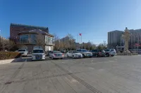 Bayannaoer Restaurant - parking