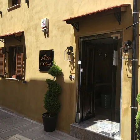 Cressa Suites