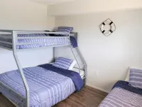 Modern Condo - 3min walk to beach, 2min to Matanzas river