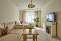EuroUyut In A New House Bright Apartments - 2 ดาว