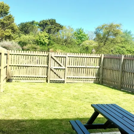 2 x 3 Bedroom houses side by side quiet peaceful location , Amazing views.