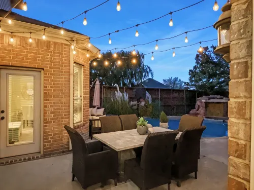 Large 4 Bed/3 Bath House Near All, The Colony - Frisco, Pool, Hot Tub Sleep 1-12