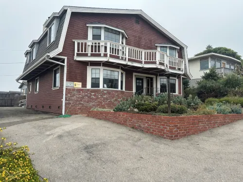Ocean's Breeze, a Welcoming Space to Gather in Morro 'Heights Pet Friendly!