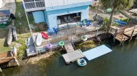 Waterfront: Jacuzzi, SUP, Kayaks, Big H2O Mat, Fun Room, Ping Pong, Dock & Canoe - Gym