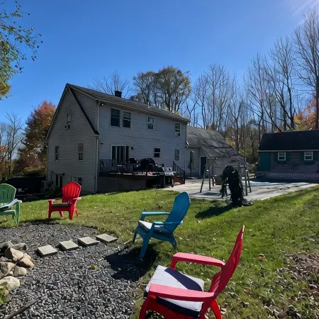 Peaceful Home in Central Maine