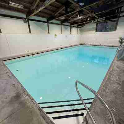 Cozy 2-bedroom condo with WiFi, pool, fitness room in charming Stowe Fitness & Recreational Facilities