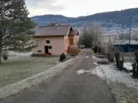 Apartment in quiet house between lakes and fir trees - Apartments