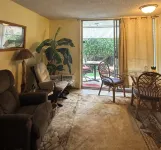 Budget friendly condo in the center of Kailua Kona - 2-Star