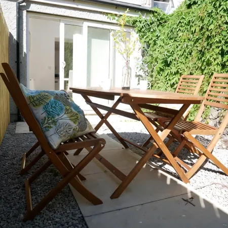The Courtyard, 4 - Bed, Sleeps 6, Pets Welcome