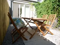 The Courtyard, 4 - Bed, Sleeps 6, Pets Welcome