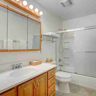 Rocky Mountain Riverside Escape; 1 Mile to Park Rooms